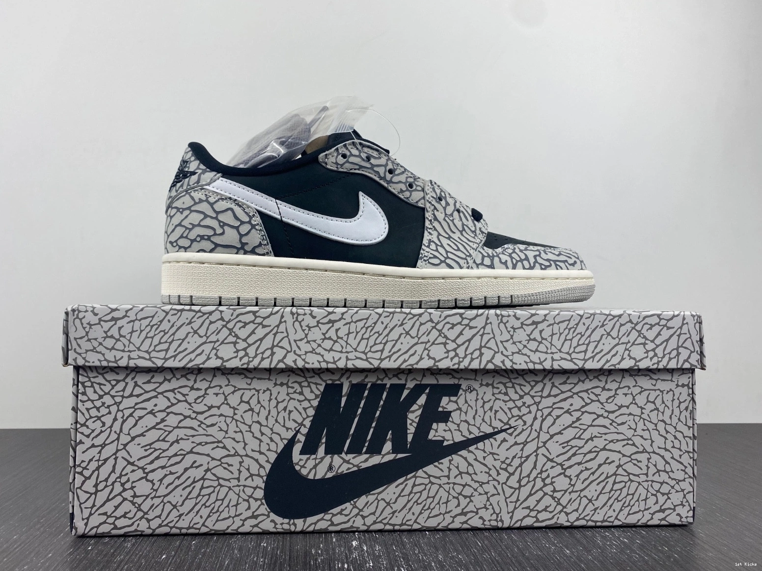 Cement Black - Jordan Low Retro CZ0790-001 1 OG 1031